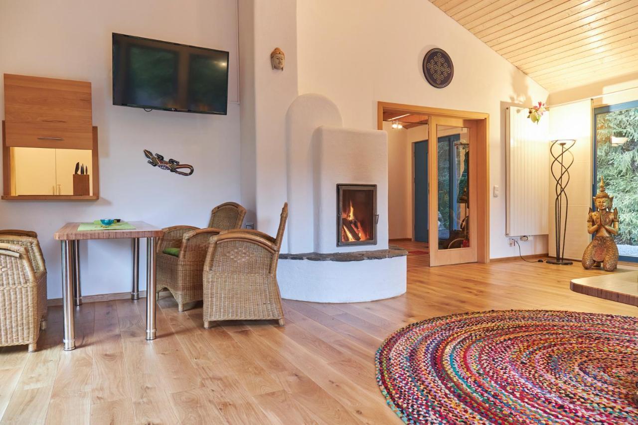 Bio-Ferienhaus-Eifel Rott  エクステリア 写真