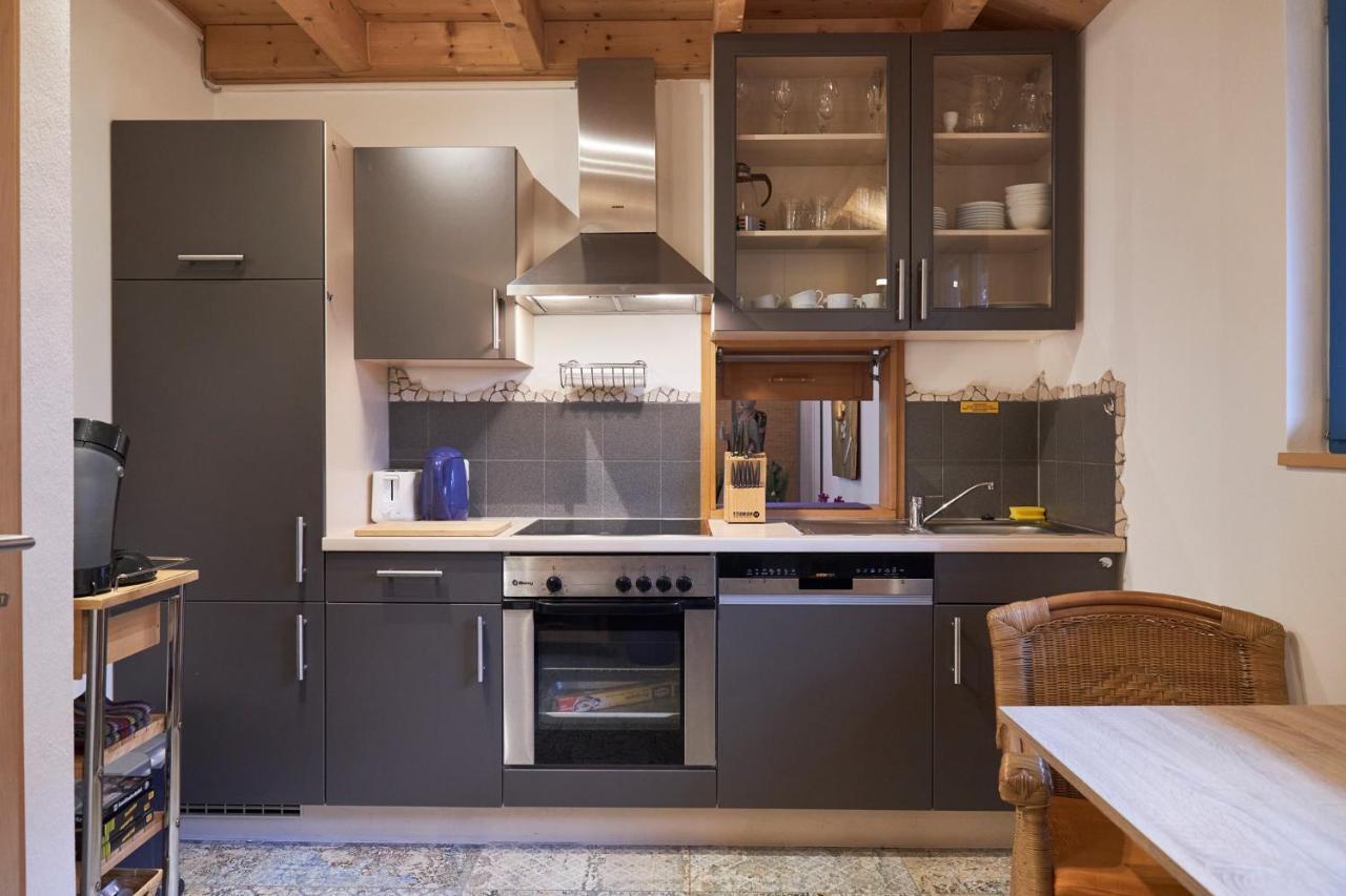 Bio-Ferienhaus-Eifel Rott  エクステリア 写真